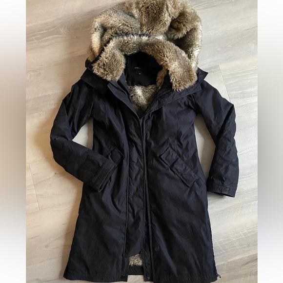 *SOLD Babaton Oskar vegan fur jacket - Picture 3 of 7